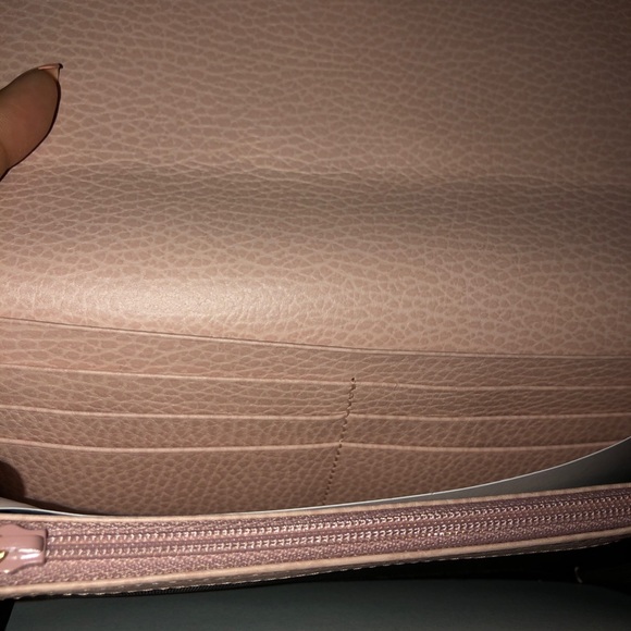 Gucci**SOLD** - Picture 3 of 6